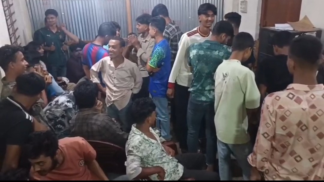 লক্ষ্মীপুরে কিশোর গ্যাংবিরোধী অভিযানে ফের ১৮২ জন আটক